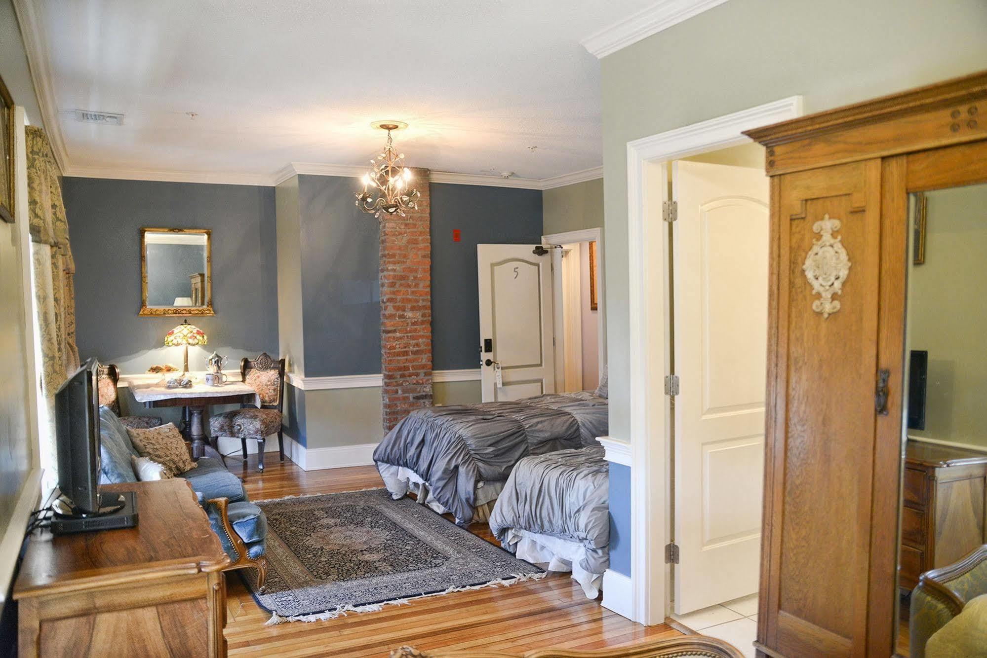 Naomi'S Inn Bed & Breakfast Спрингфийлд Екстериор снимка