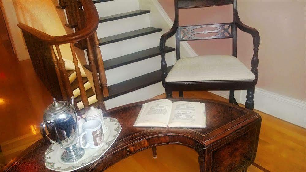 Naomi'S Inn Bed & Breakfast Спрингфийлд Екстериор снимка